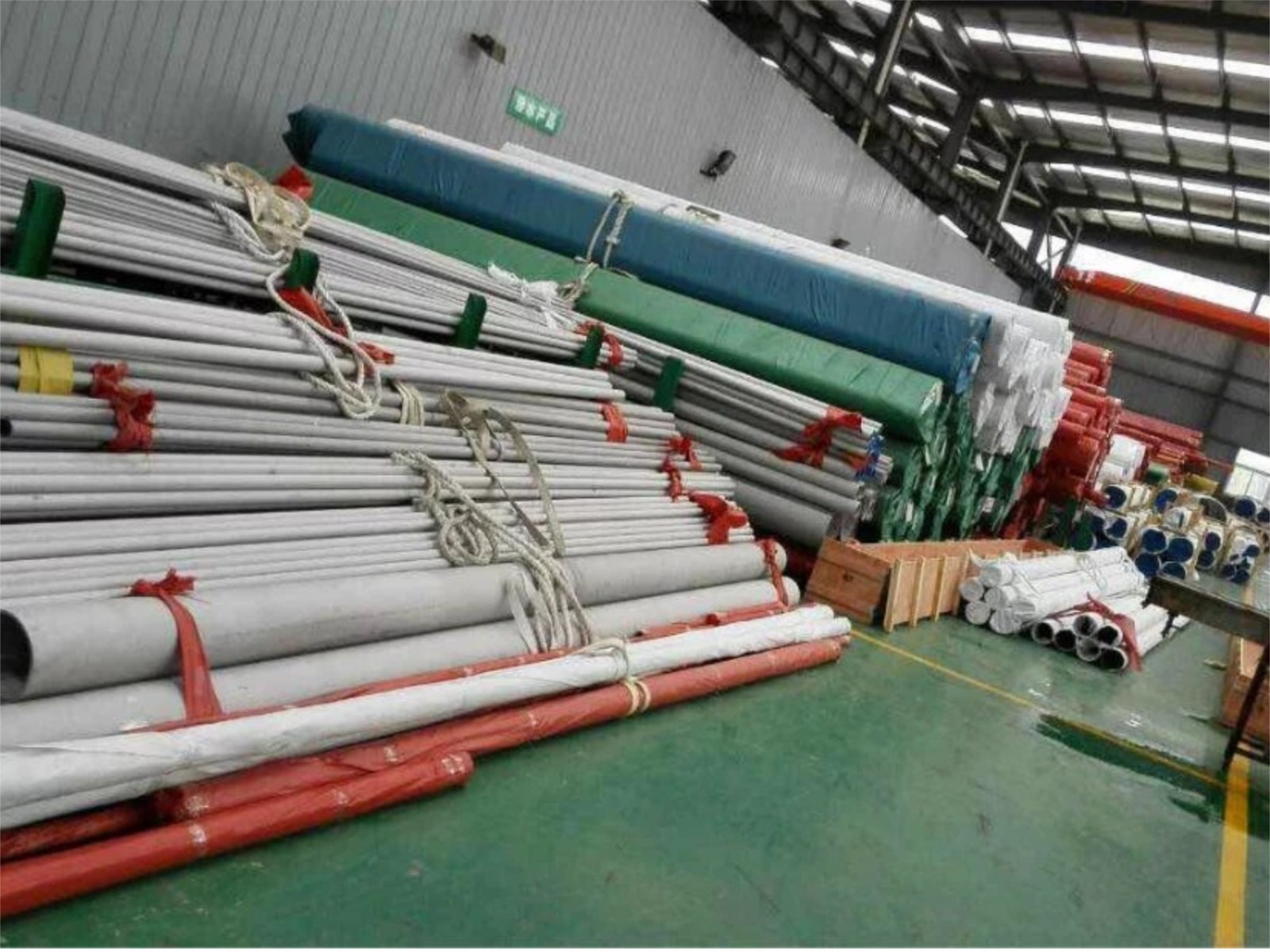 奔際不銹鋼-成品倉庫